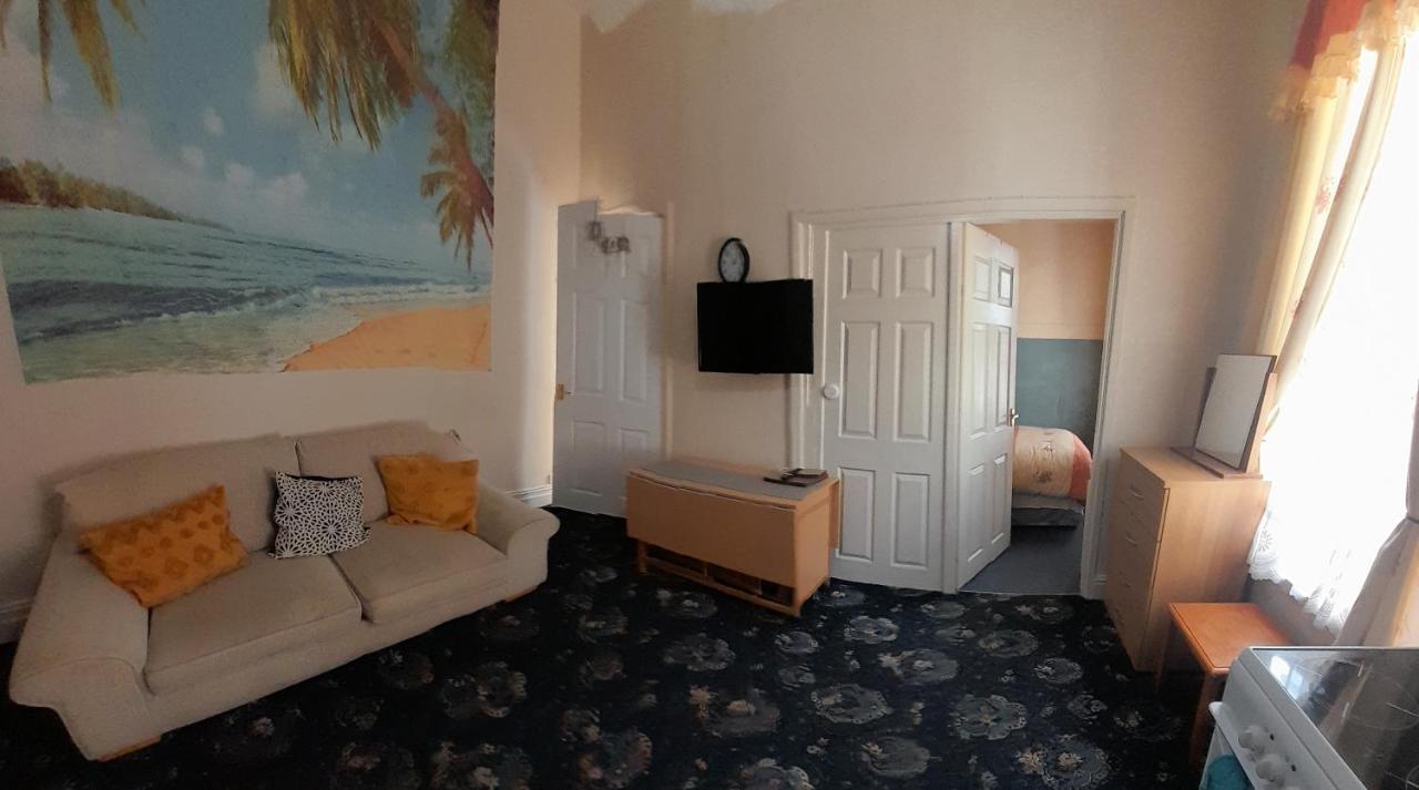 Nova Holiday Apartments ブラックプール エクステリア 写真