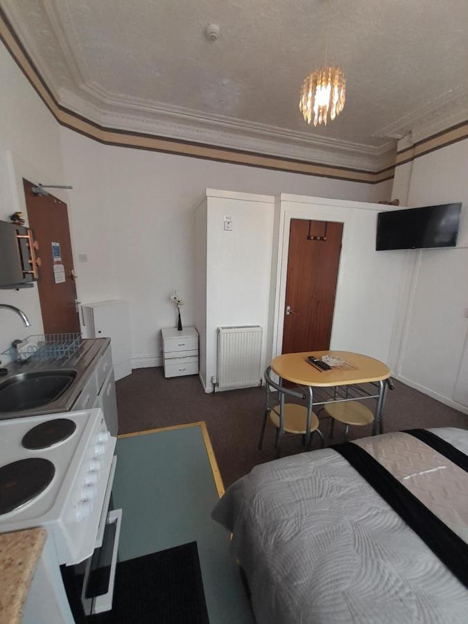 Nova Holiday Apartments ブラックプール エクステリア 写真